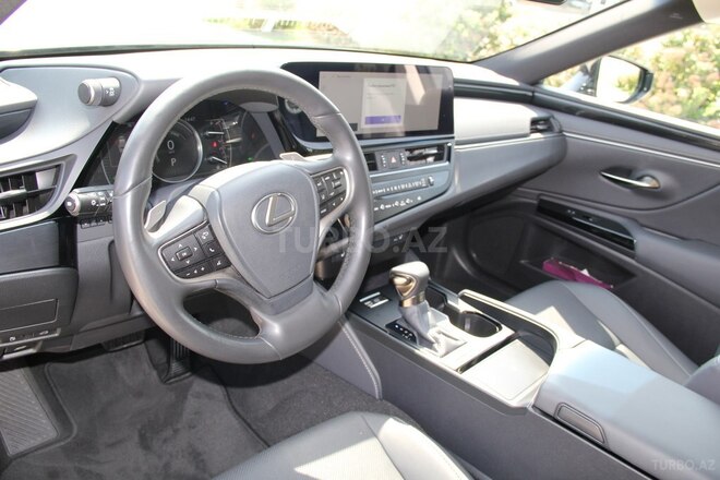 Lexus ES 300h 2023, 27,000 km - 2.5 l - Bakı