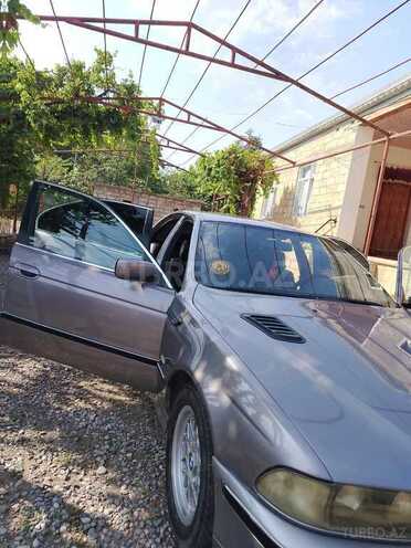 BMW 523 1997, 175,000 km - 2.5 л - Bərdə