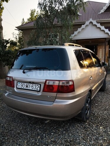Kia Carens 2004, 215,000 km - 2.0 l - Sabirabad