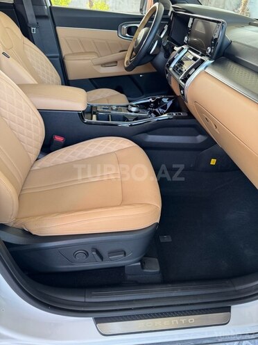 Kia Sorento 2023, 28,000 km - 1.6 l - Masallı