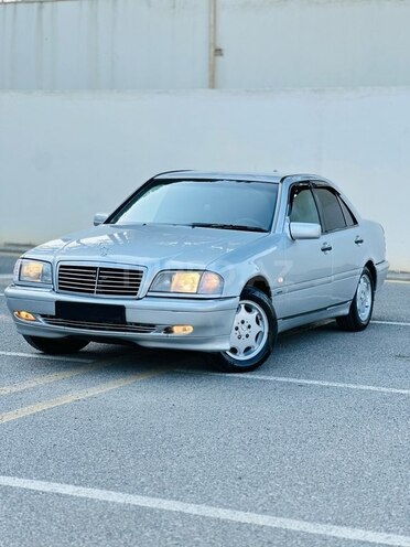 Mercedes C 200 1997, 698,518 km - 2.0 л - Sumqayıt