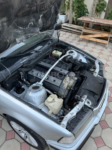 BMW 320 1996, 280,000 km - 2.0 л - Bakı