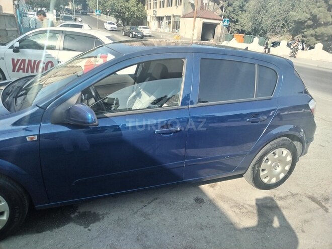 Opel Astra 2004, 176,000 km - 1.4 l - Bakı