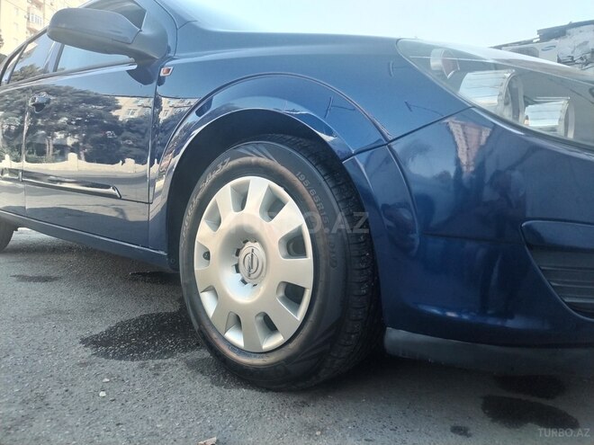 Opel Astra 2004, 176,000 km - 1.4 l - Bakı