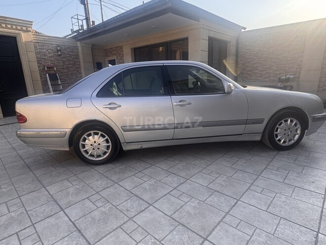 Mercedes E 280 1999, 490,000 km - 2.8 l - Bakı