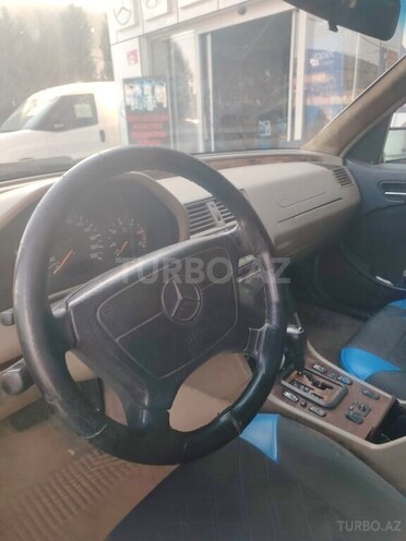 Mercedes C 220 d 1999, 312,000 km - 2.2 л - Bakı
