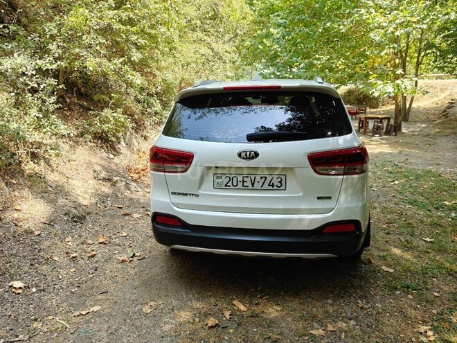 Kia Sorento 2014, 190,000 km - 2.0 l - Tovuz