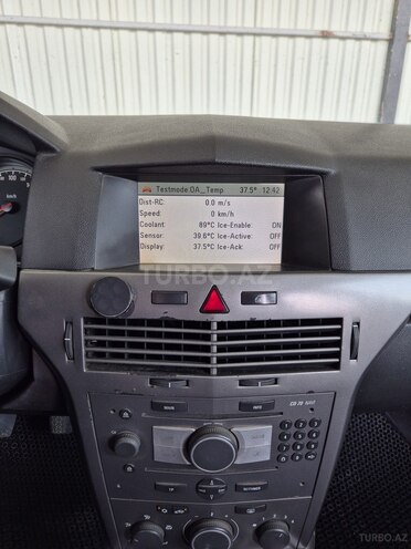 Opel Astra 2006, 213,594 km - 1.3 l - Şəki