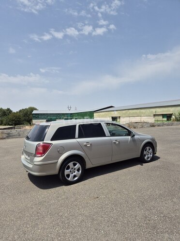 Opel Astra 2006, 213,594 km - 1.3 l - Şəki