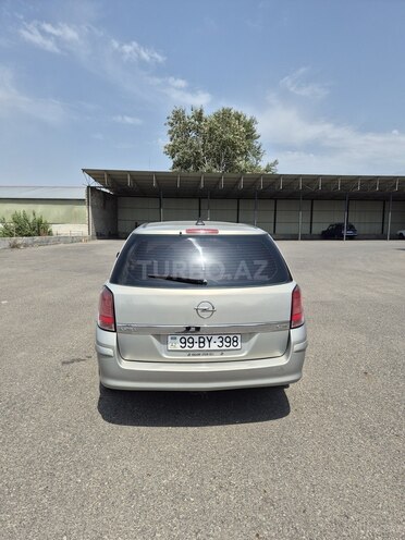 Opel Astra 2006, 213,594 km - 1.3 l - Şəki