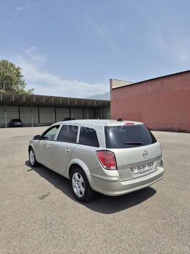 Opel Astra 2006, 213,594 km - 1.3 l - Şəki