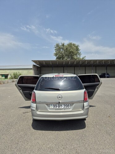 Opel Astra 2006, 213,594 km - 1.3 l - Şəki