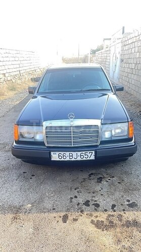 Mercedes E 200 1991, 410,000 km - 2.0 l - Sumqayıt