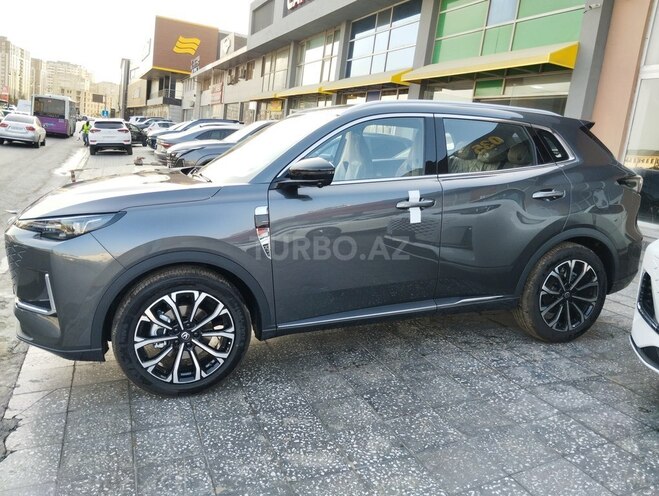 Changan CS 55 Plus 2025, 0 km - 1.5 l - Bakı