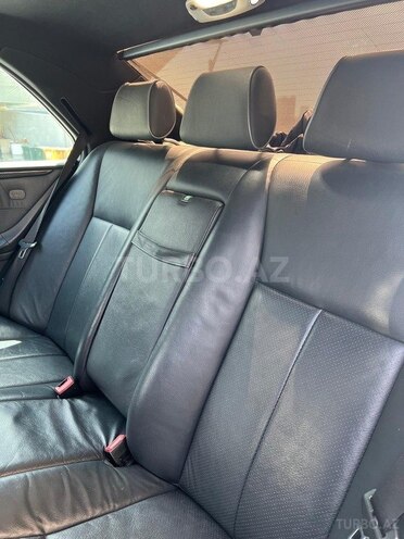 Mercedes E 240 2000, 270,000 km - 2.4 l - Bakı