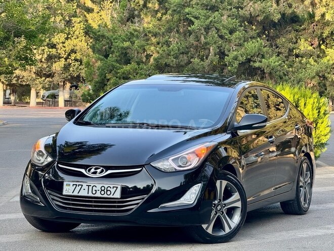 Hyundai Elantra-3