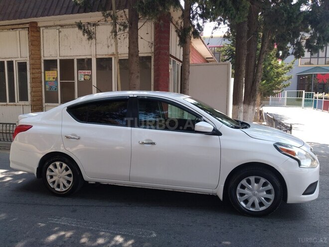 Nissan Sunny 2015, 130,000 km - 1.6 л - Sumqayıt