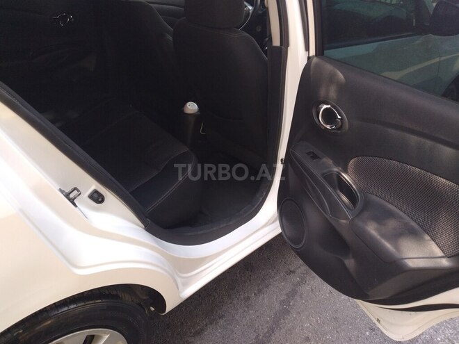 Nissan Sunny 2015, 130,000 km - 1.6 л - Sumqayıt
