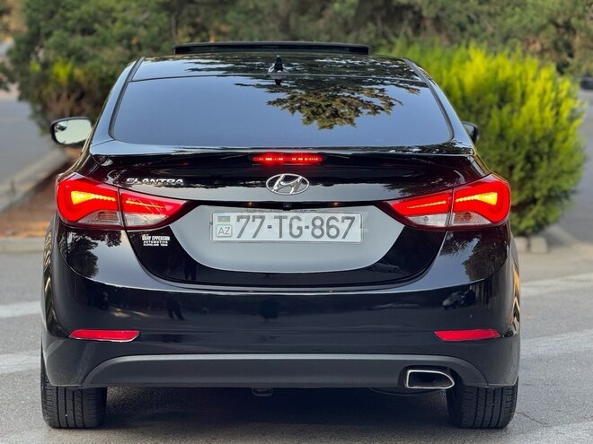 Hyundai Elantra-7
