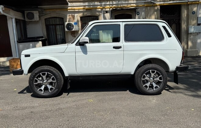 LADA (VAZ) Niva 2015, 175,500 km - 1.7 l - Bakı