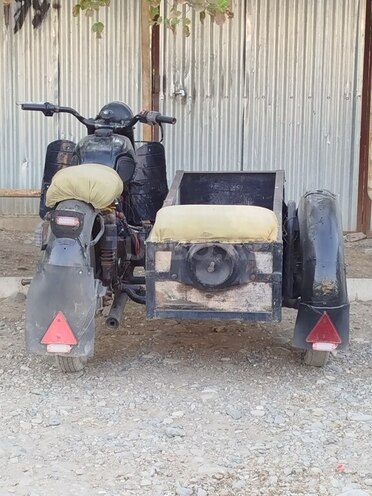 Dnepr 11 1985, 99,000 km - 1.3 l - Biləsuvar