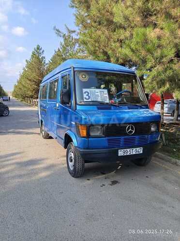 Mercedes 208 D 1991, 200,000 km - 2.3 л - Şirvan