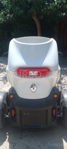 Renault  2017, 2,000 km - 0.0 l - Bakı