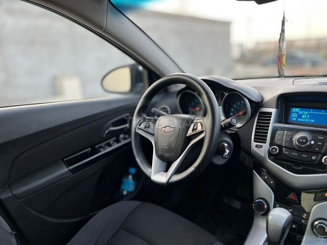 Chevrolet Cruze 2015, 243,000 km - 1.4 l - Sumqayıt