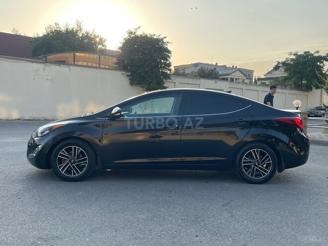 Hyundai Elantra 2015, 131,800 km - 1.8 l - Bakı