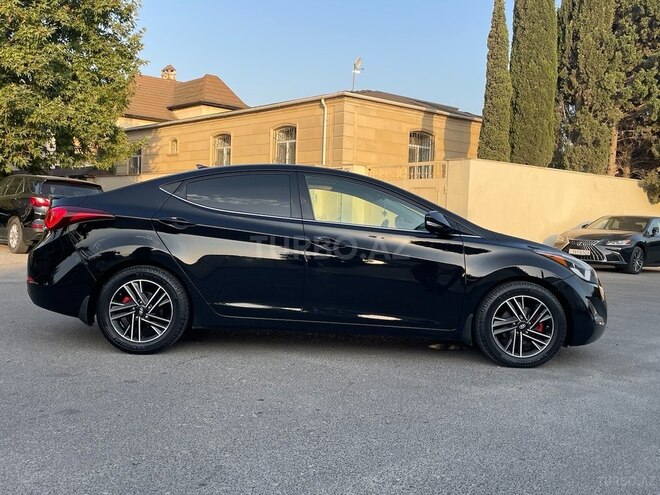 Hyundai Elantra 2015, 131,800 km - 1.8 l - Bakı