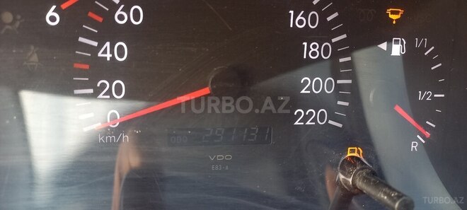 Toyota Corolla 2005, 291,000 km - 1.4 l - Gəncə