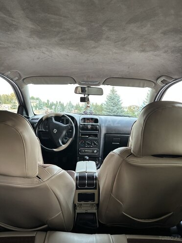 Opel Astra 2000, 300,000 km - 1.6 л - Qusar