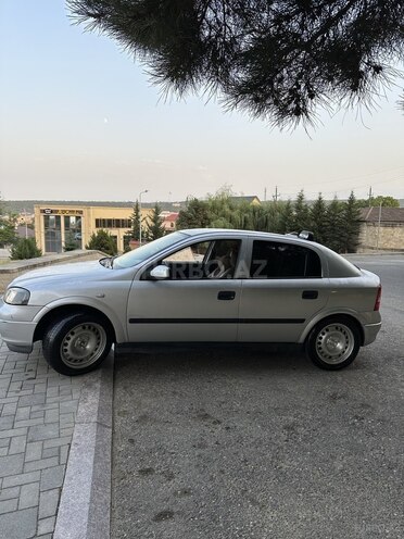 Opel Astra 2000, 300,000 km - 1.6 л - Qusar