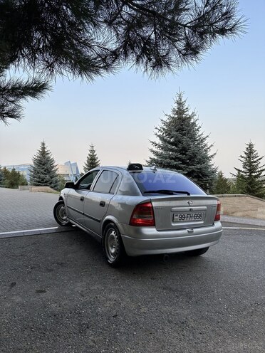 Opel Astra 2000, 300,000 km - 1.6 л - Qusar