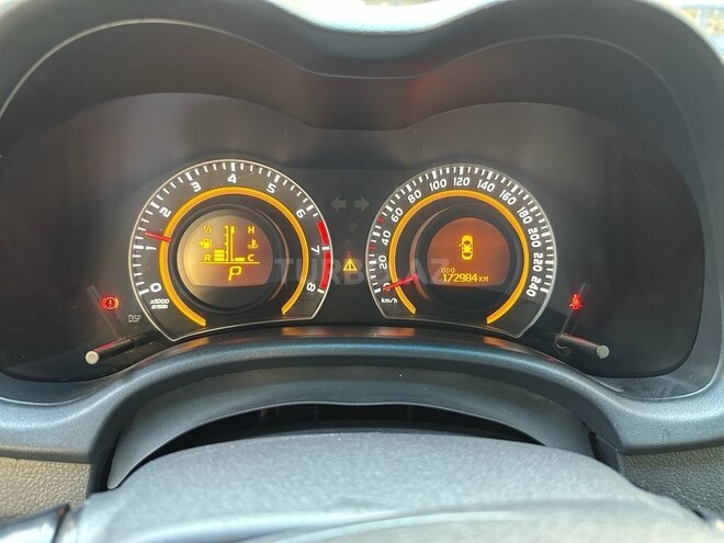 Toyota Corolla 2013, 173,000 km - 1.6 l - Bakı