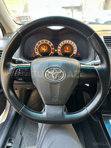 Toyota Corolla 2013, 173,000 km - 1.6 l - Bakı