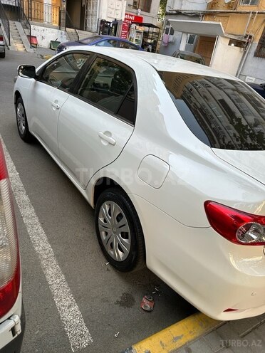 Toyota Corolla 2013, 173,000 km - 1.6 l - Bakı