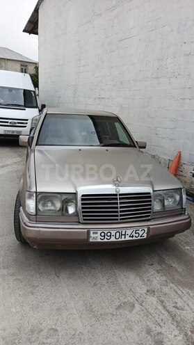 Mercedes E 200 1993, 175,065 km - 2.0 л - Bakı
