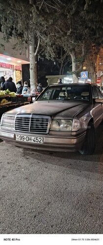 Mercedes E 200 1993, 175,065 km - 2.0 л - Bakı