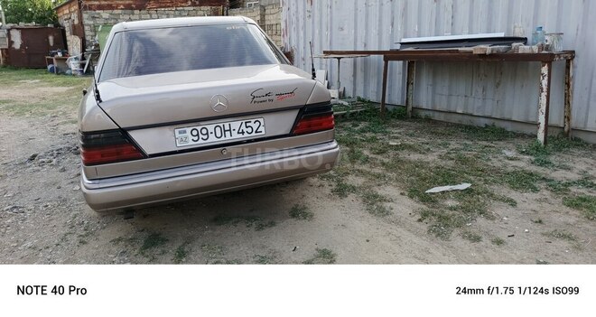 Mercedes E 200 1993, 175,065 km - 2.0 л - Bakı