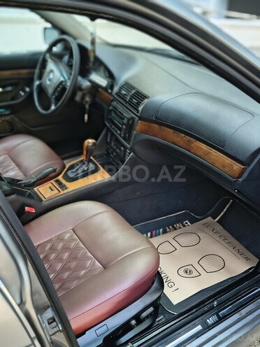 BMW 528 1997, 350,000 km - 2.8 l - Bakı