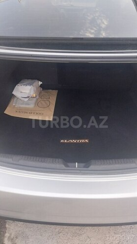 Hyundai Elantra 2015, 160,934 km - 1.8 л - Bakı