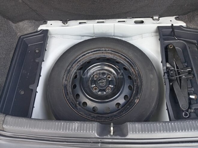 Toyota Corolla 2006, 176,500 km - 1.4 l - Bakı