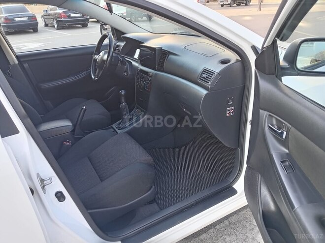 Toyota Corolla 2006, 176,500 km - 1.4 l - Bakı
