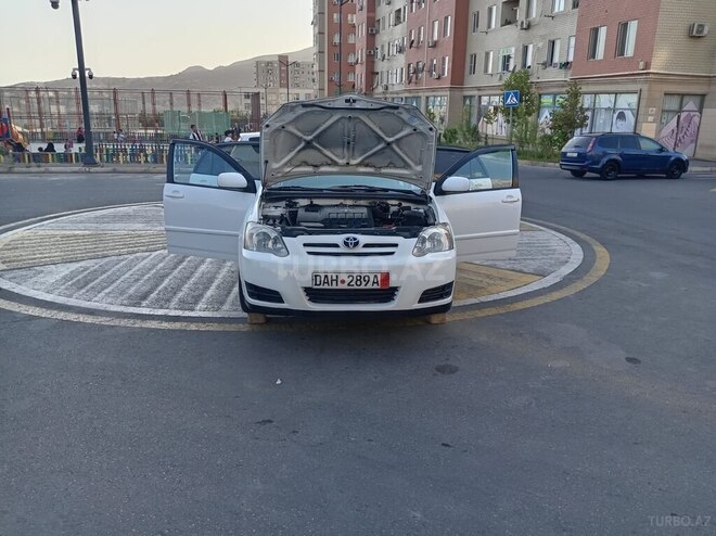 Toyota Corolla 2006, 176,500 km - 1.4 l - Bakı