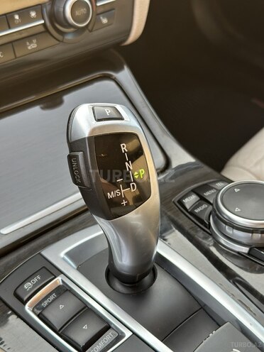 BMW 528 2015, 264,000 km - 2.0 l - Bakı
