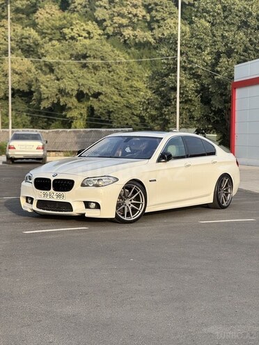 BMW 528 2015, 264,000 km - 2.0 l - Bakı