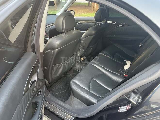 Mercedes E 240 2002, 281,000 km - 2.6 l - Bakı
