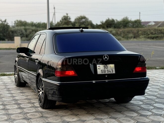 Mercedes C 230 2000, 253,000 km - 2.3 l - Saatlı