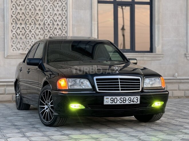 Mercedes C 230 2000, 253,000 km - 2.3 l - Saatlı